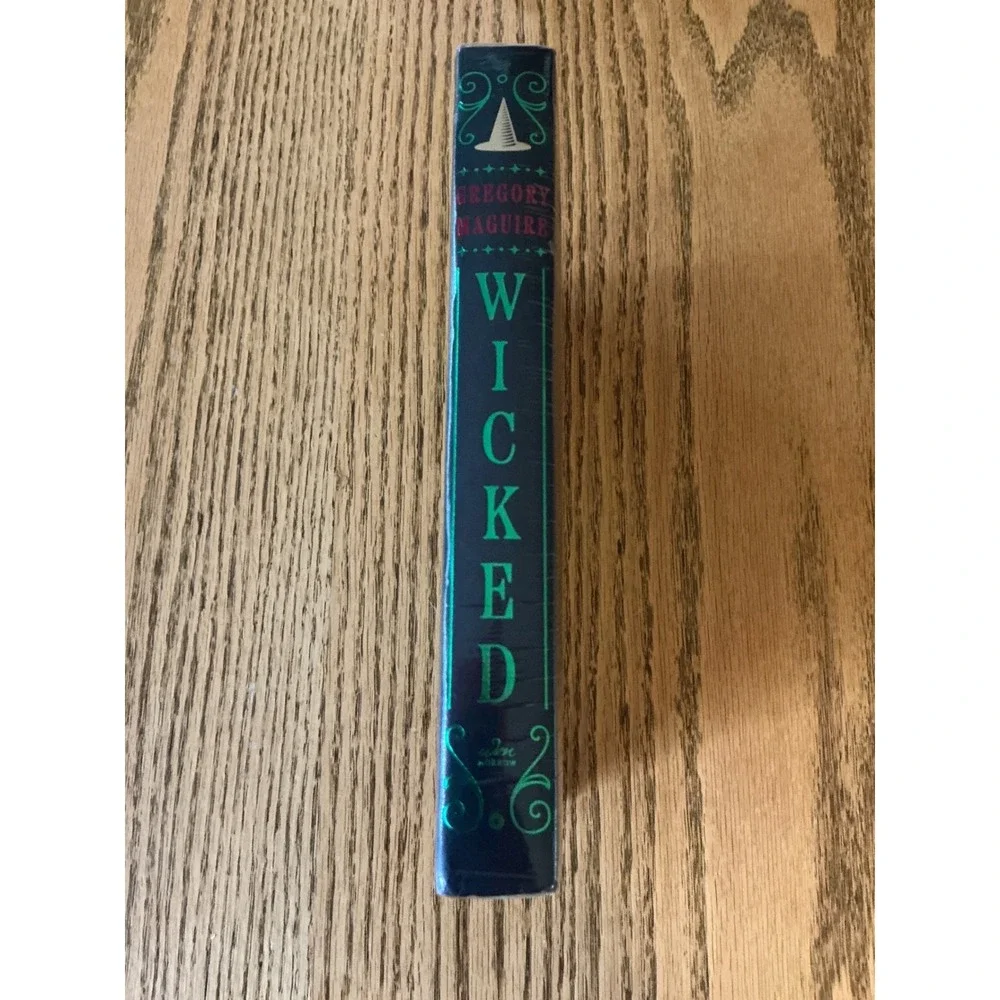 Wicked Collector's Edition Gregory Maguire Hardcover Green Edges Sealed New